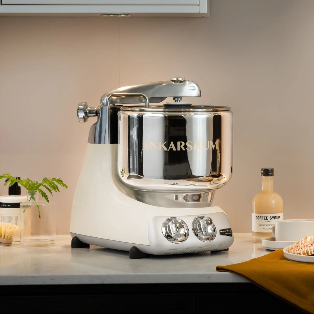Ankarsrum Assistant Original Mixer - Light Creme