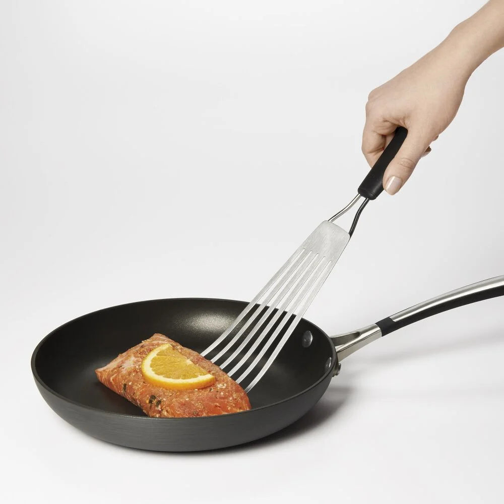OXO Fish Turner [6] ***