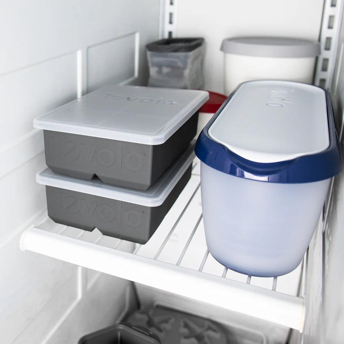 King Cube Ice Tray with Lid, Charcoal