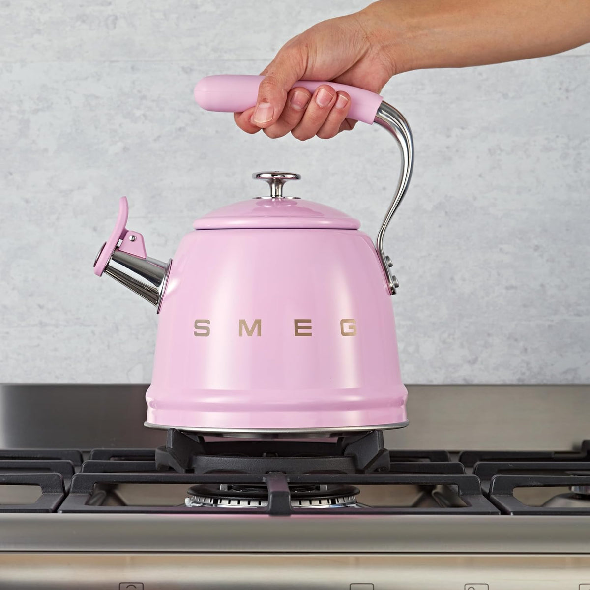 SMEG Whistling Stovetop Kettle PINK 50's Retro