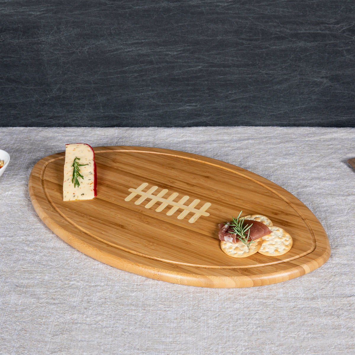 PIC Kickoff Football Cutting Board & Serving Tray Picnic Time [2]