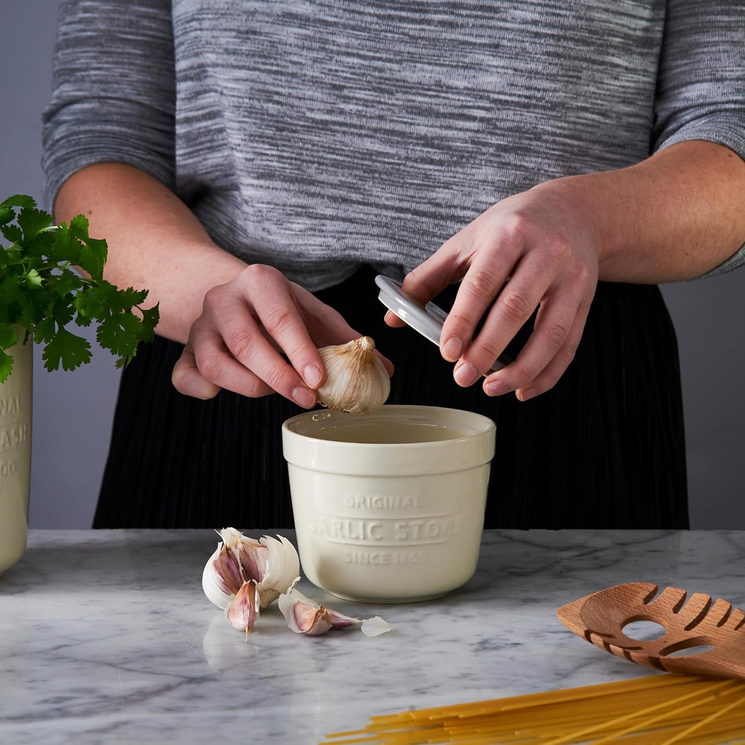 Garlic Store Innovative Kitchen