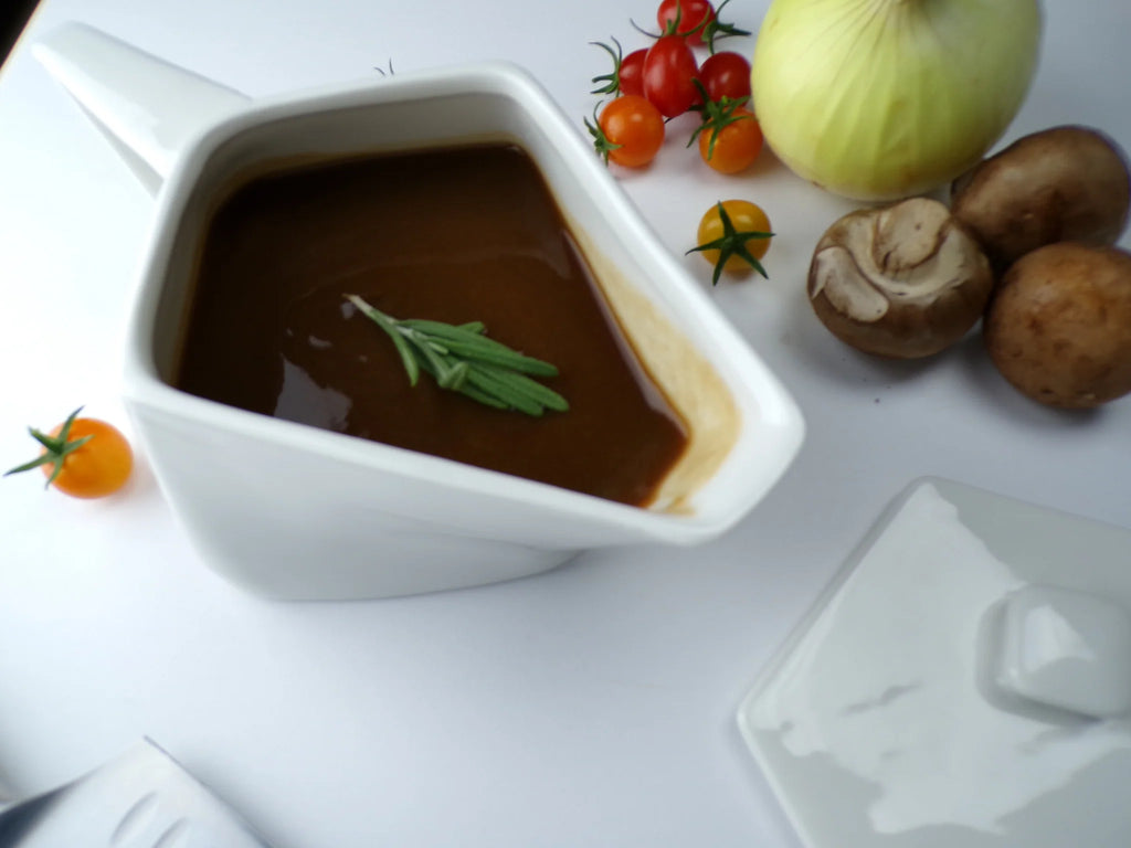 THAT! HeatTHAT! Gravy Boat