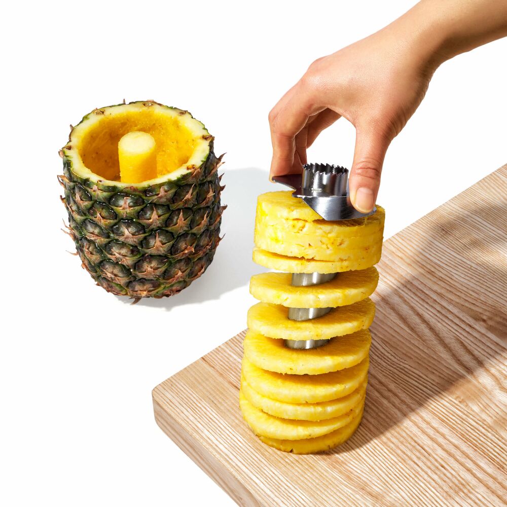 OXO SS Ratcheting Pineapple Slicer [6]